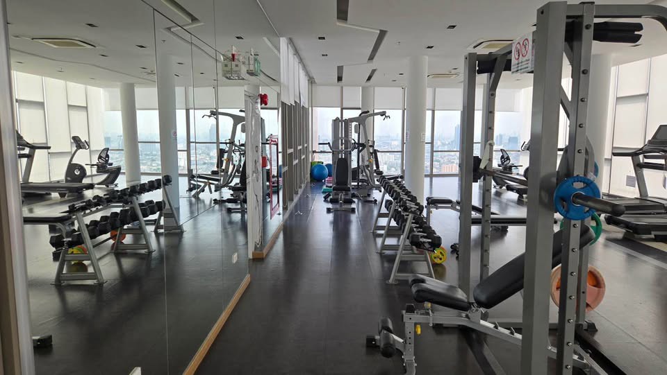 Rare River View Condo l วิวโค้งแม่น้ำ + Skyline กรุงเทพฯ l ส่วนกลางระดับ Luxury Hotel
