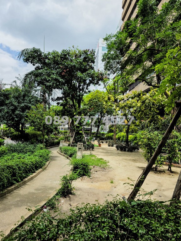 [ขาย] คอนโด สุขุมวิท ลิฟวิ่ง ทาวน์ (Sukhumvit Living Town) อโศก 2 ห้องนอน 58.90 ตร.ม. มีที่จอดรถประจ