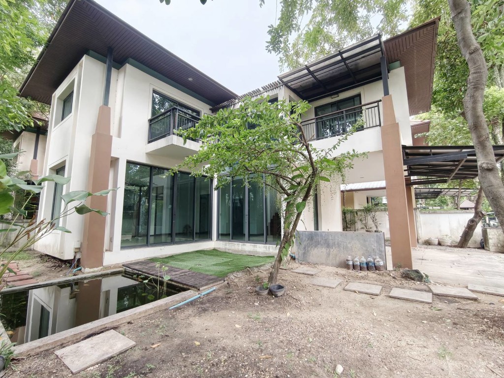 ขายบ้านเดี่ยว 2 ชั้น หมู่บ้านร่มไม้ชายคลอง ติดโรงเรียนรุ่งอรุณพุทธบูชา-พระราม2 เพียง 11.50 ล้านบาท