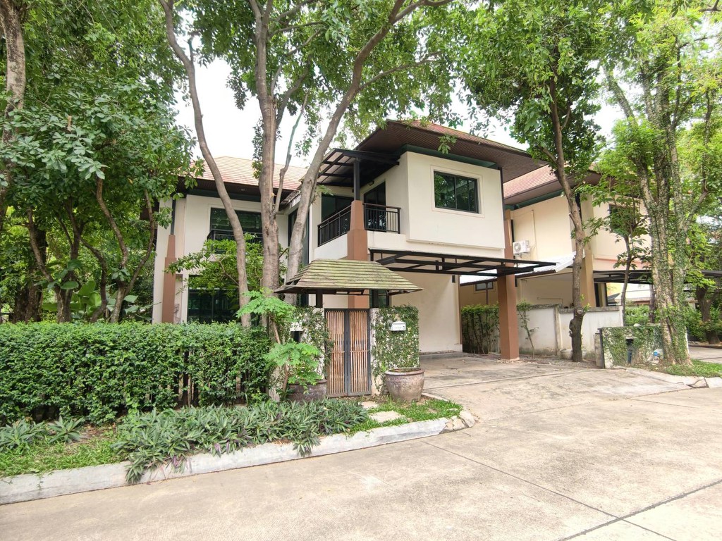 ขายบ้านเดี่ยว 2 ชั้น หมู่บ้านร่มไม้ชายคลอง ติดโรงเรียนรุ่งอรุณพุทธบูชา-พระราม2 เพียง 11.50 ล้านบาท