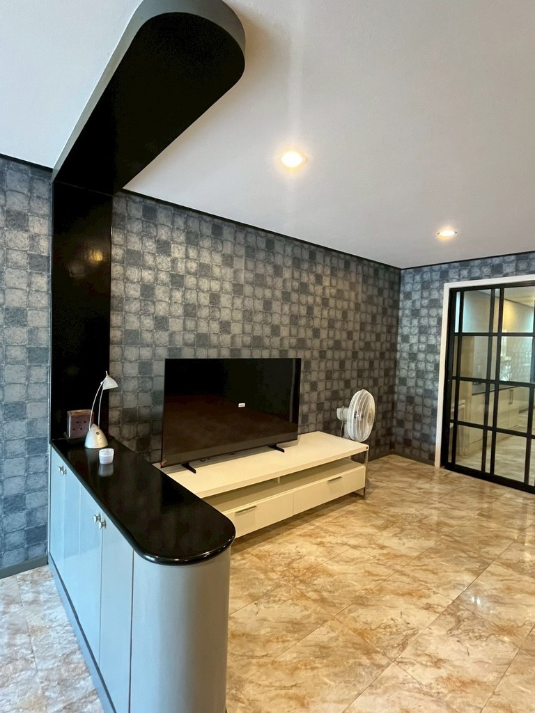 ขายคอนโดหรู แกรนด์ คอนโดเทล พัทยา (Grand Condotel) Pattaya