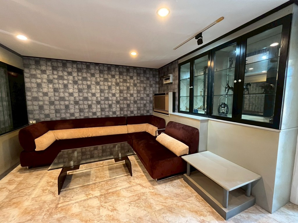 ขายคอนโดหรู แกรนด์ คอนโดเทล พัทยา (Grand Condotel) Pattaya