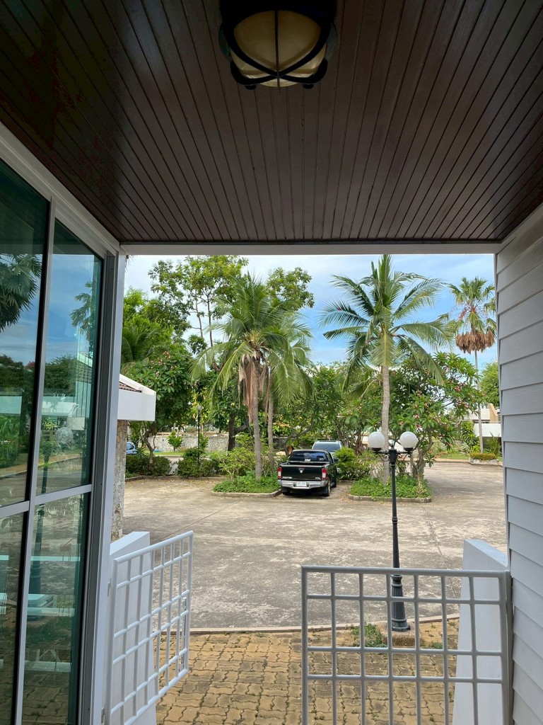 ขายคอนโดหรู แกรนด์ คอนโดเทล พัทยา (Grand Condotel) Pattaya