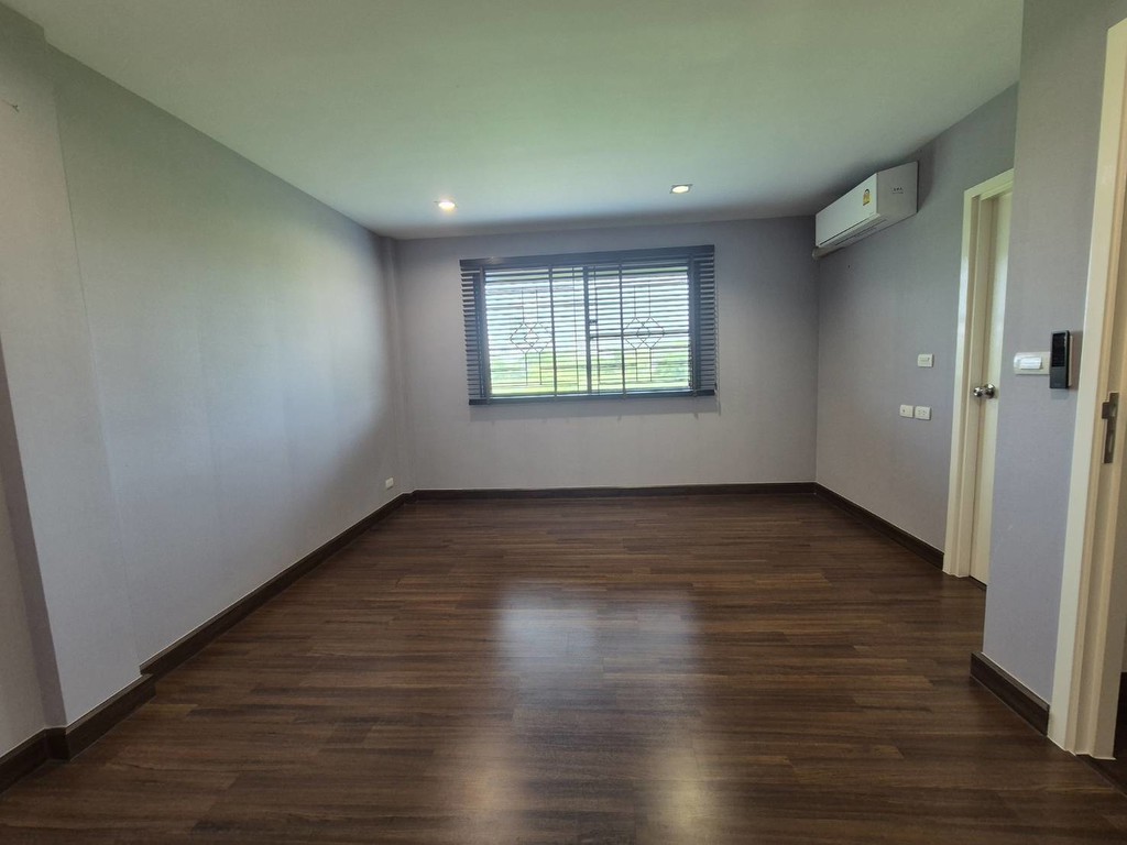 ทาวน์โฮม 3 ชั้น หมู่บ้านชญาดา แอทเวิร์ค ซอยศรีด่าน 22 ตกแต่งครบพร้อมเข้าอยู่