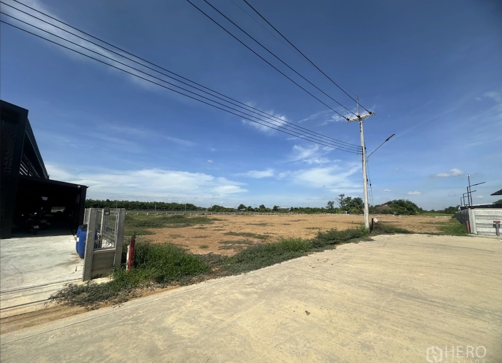 ขายที่ดินผืนใหญ่ 3 ไร่กว่า ลำลูกกา คลอง 9 ปทุมธานี ทำเลทองผังสีเขียว ขอใบอนุญาต รง.4 ได้ HRE00951