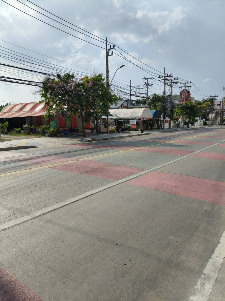 ขายที่ดินเปล่าถมแล้วติดถนนนวลจันทร์ กรุงเทพมหานคร