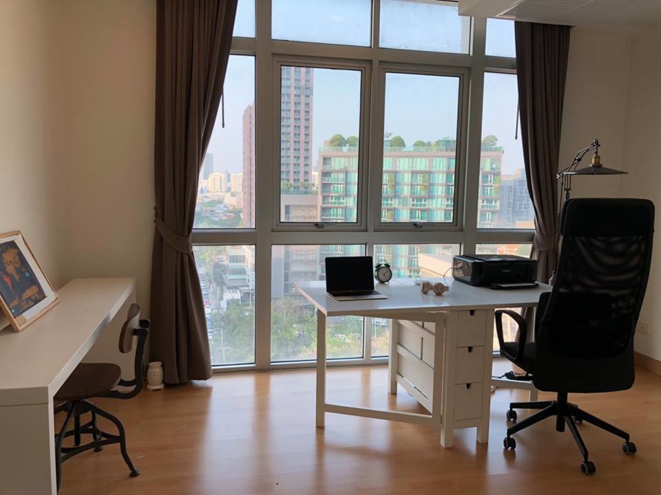ขายและให้เช่า คอนโด Nusasiri Condo ติดสถานีรถไฟฟ้าเอกมัย, สถานีรถไฟฟ้าเอกมัย