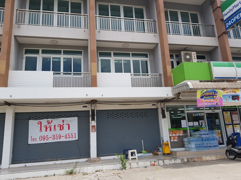 ให้เช่าตึกแถวสินสาคร ติด family mart หน้าหมู่บ้านซื่่อตรงสารินและนิคมอุตสาหกรรมสินสาคร
