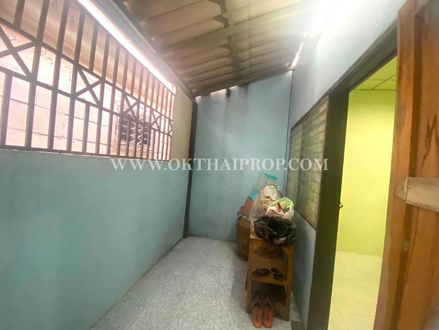 ทาวน์เฮ้าส์ หมู่บ้านจงสุข ถ.กรุงเทพ-นนทบุรี บางซื่อ