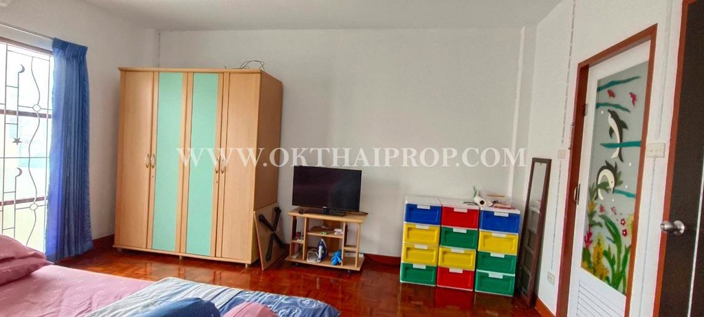 ทาวน์เฮ้าส์ หมู่บ้านลภาวัน11 บางบัวทอง นนทบุรี