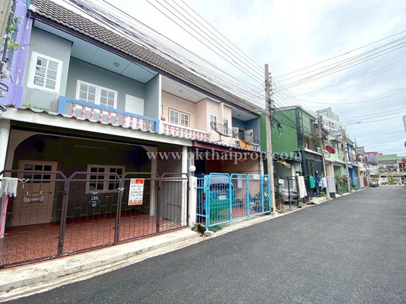 ทาวน์เฮ้าส์ หมู่บ้านทรัพย์สิทธิชัย ปากเกร็ด นนทบุรี