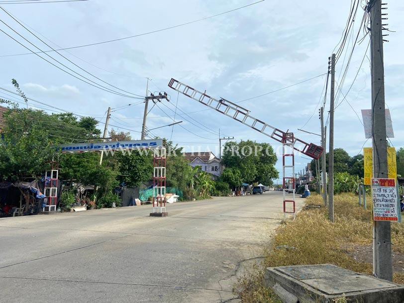 ทาวน์เฮ้าส์ หมู่บ้านเฟื่องฟ้านคร5 ลาดหลุมแก้ว ปทุมธานี