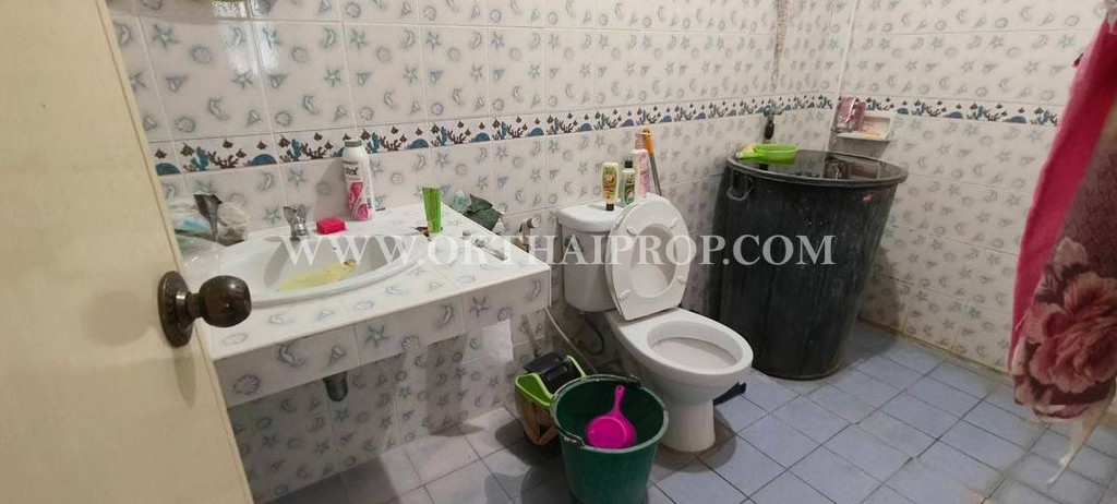 ทาวน์เฮ้าส์ หมู่บ้านบัวทองธานี บางบัวทอง นนทบุรี