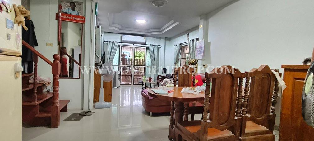 ทาวน์เฮ้าส์ หมู่บ้านบัวทองธานี บางบัวทอง นนทบุรี