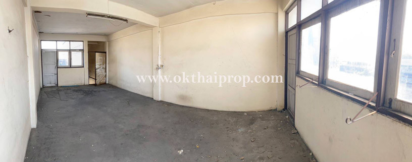 อาคารพาณิชย์ 4.5 ชั้น ติดถนนสนามบินน้ำ เมืองนนทบุรี