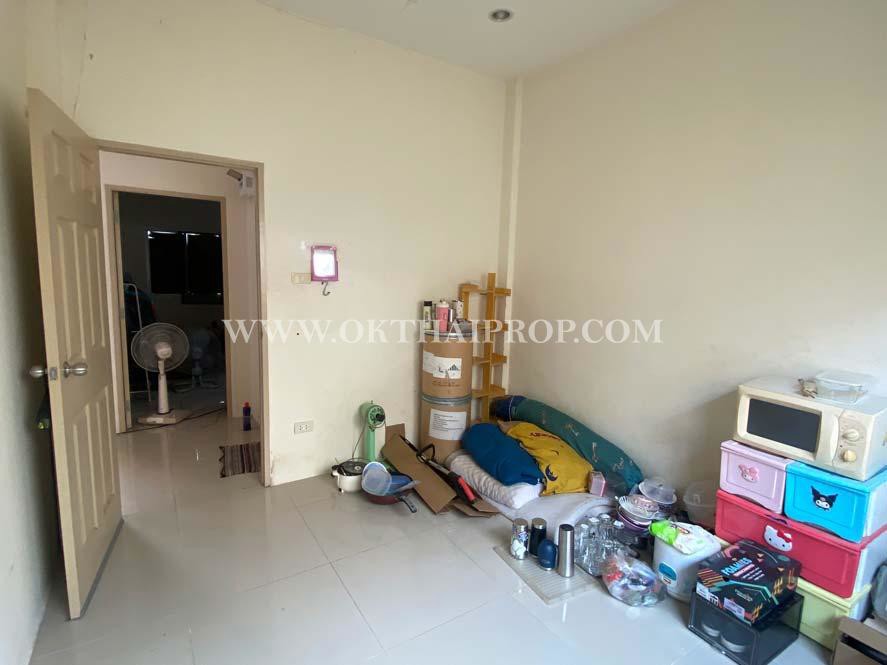 ทาวน์เฮ้าส์ หมู่บ้านกรีนการ์เด้นโฮม คลอง11 ธัญบุรี ปทุมธานี