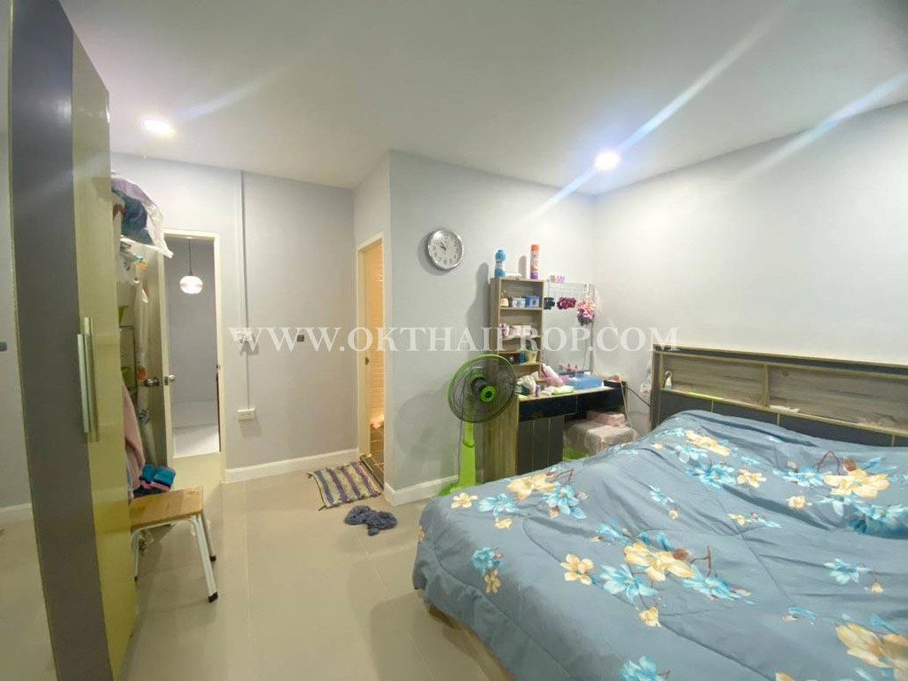 ทาวน์เฮ้าส์ หมู่บ้านศรีประจักษ์วิลล่า4 ถนนบางกรวย-ไทรน้อย บางบัวทอง