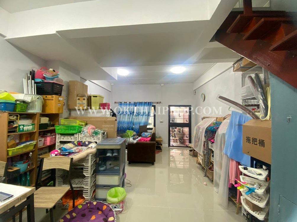 ทาวน์เฮ้าส์ หมู่บ้านศรีประจักษ์วิลล่า4 ถนนบางกรวย-ไทรน้อย บางบัวทอง
