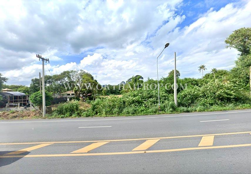 ที่ดินติดถนนใหญ่ ต.นิคมสร้างตนเอง เมืองลพบุรี