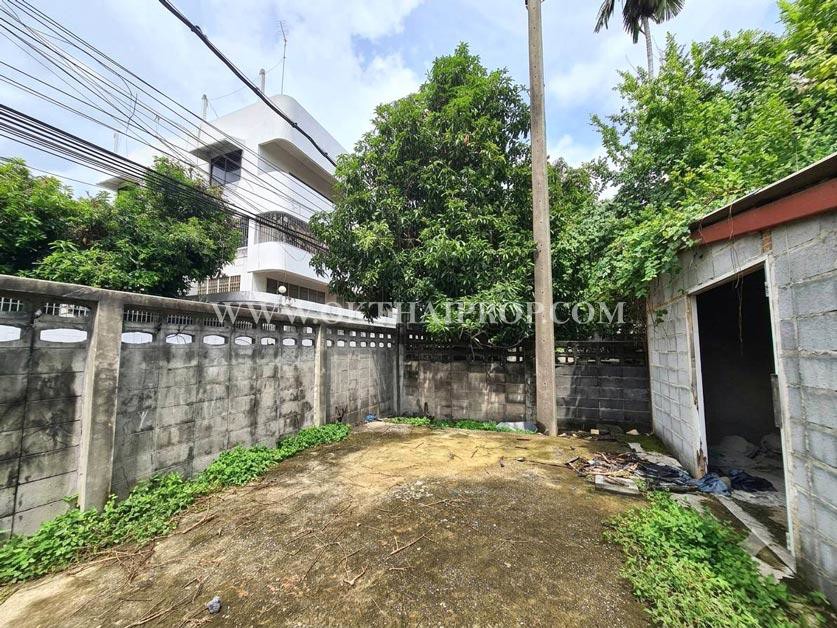 ที่ดินพร้อมสิ่งปลูกสร้างประชาชื่น ใกล้ทางด่วนและรถไฟฟ้า ถนนประชาชื่น (วงศ์สว่าง)