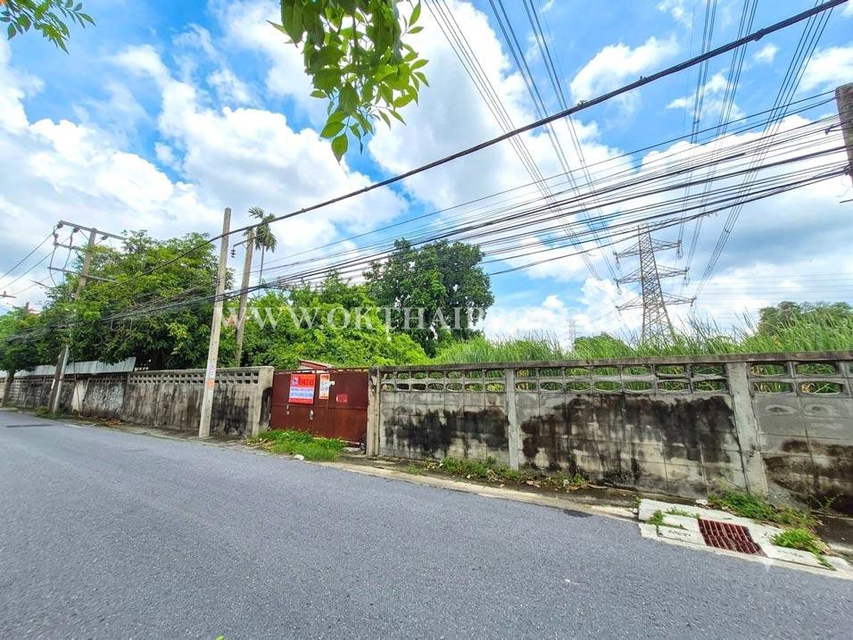 ที่ดินพร้อมสิ่งปลูกสร้างประชาชื่น ใกล้ทางด่วนและรถไฟฟ้า ถนนประชาชื่น (วงศ์สว่าง)
