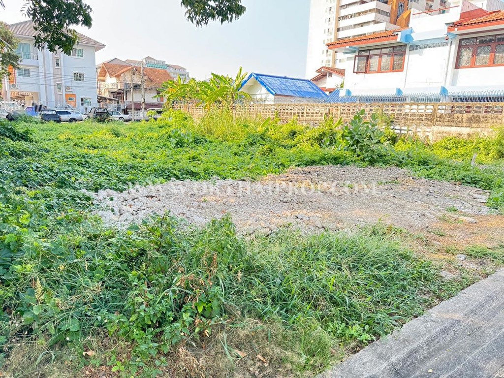 ที่ดินถมแล้ว ถนนเรวดี เมืองนนทบุรี