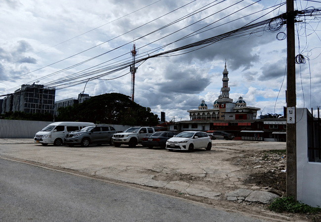 ให้เช่าที่ดิน ถนนกําแพงเพชร 7 ใกล้รถไฟฟ้า ARL หัวหมาก เนื้อที่ 1 ไร่ ถมแล้ว ทำเลดี