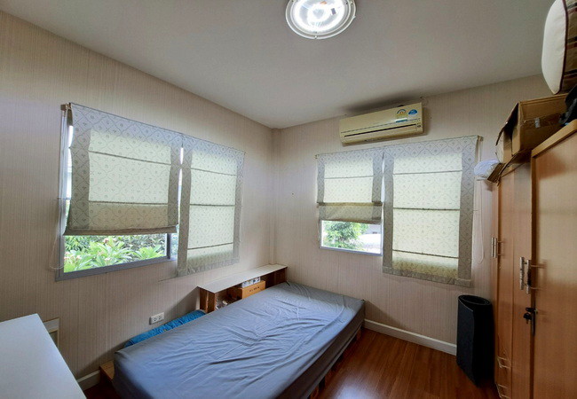 ขายบ้านเดี่ยว หมู่บ้านชลลดา สุวรรณภูมิ ลาดกระบัง 54 เนื้อที่ 56.7 ตร.ว. 2 ชั้น 3 นอน 2 น้ำ
