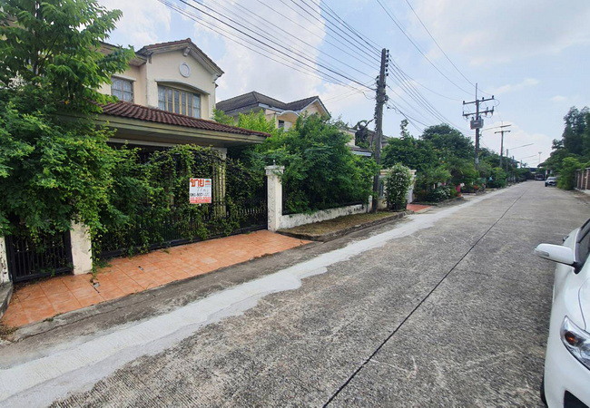 ขายบ้านเดี่ยว หมู่บ้านชัยพฤกษ์ บุศรินทร์ รังสิต-คลอง 2 เนื้อที่ 77 ตร.ว. ขายตามสภาพ