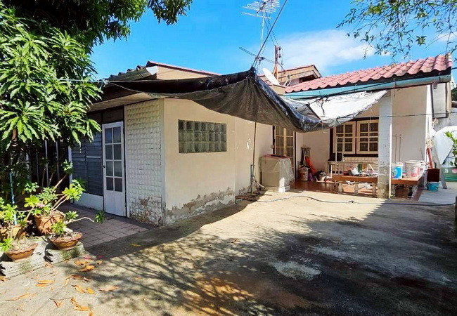 ขายบ้านเดี่ยว หมู่บ้านเคหะธานี 4 ซอยมิสทีน เนื้อที่ 48 ตร.ว. 1 ชั้น 3 นอน 2 น้ำ