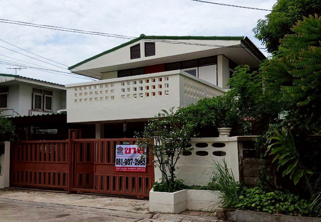 ขายบ้านเดี่ยว ซอยพหลโยธิน 45 จตุจักร กรุงเทพมหานคร เนื้อที่ 51 ตร.ว. 2 ชั้น 7 นอน 4 น้ำ