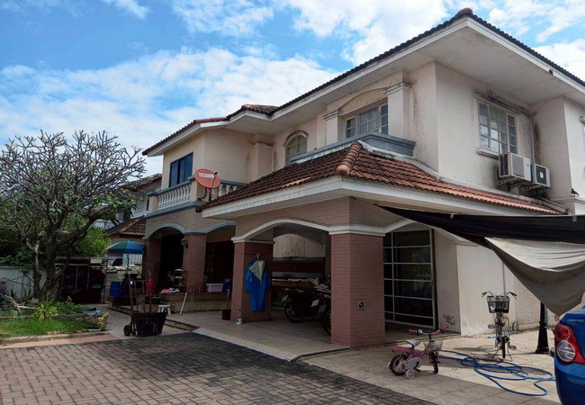 ขายบ้านเดี่ยว 2 หลัง หมู่บ้านพฤกษชาติ รามคำแหง 118 เนื้อที่ 309 ตร.ว. 2 ชั้น 10 นอน 8 น้ำ