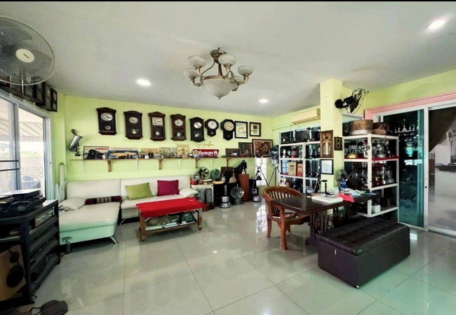 ขายบ้านเดี่ยว ซอยเลียบคลองโยง อำเภอพุทธมณฑล นครปฐม เนื้อที่ 206 ตร.ว. 2 ชั้น 2 นอน 2 น้ำ