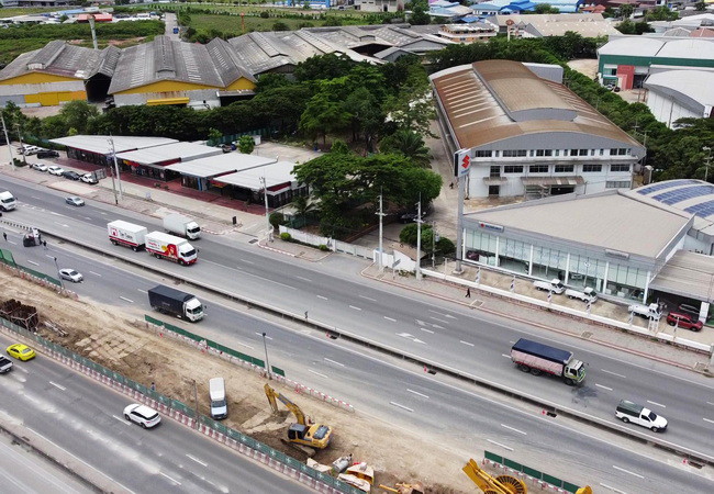 ขายที่ดิน ตรงข้ามเซ็นทรัลมหาชัย ติดถนนพระราม 2 เนื้อที่ 9-0-79.6 ไร่ พร้อมสิ่งปลูกสร้าง