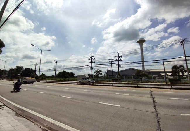 ขายที่ดิน ตรงข้ามบางกอกอารีน่า ติดถนนเชื่อมสัมพันธ์ หนองจอก กรุงเทพ เนื้อที่ 25-0-60.6 ไร่