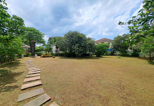 ขายที่ดิน หมู่บ้านนันทวัน รามอินทรา-วัชรพล เนื้อที่ 137 ตร.ว. แปลงสวย ถมแล้ว