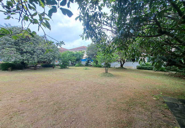 ขายที่ดิน หมู่บ้านนันทวัน รามอินทรา-วัชรพล เนื้อที่ 137 ตร.ว. แปลงสวย ถมแล้ว