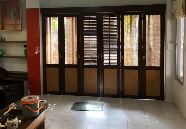 ให้เช่าบ้านเดี่ยว ซอยลาดพร้าว 101 แยก 13 บางกะปิ กรุงเทพ เนื้อที่ 41 ตร.ว. 4 ชั้น 6 นอน 4 น้ำ