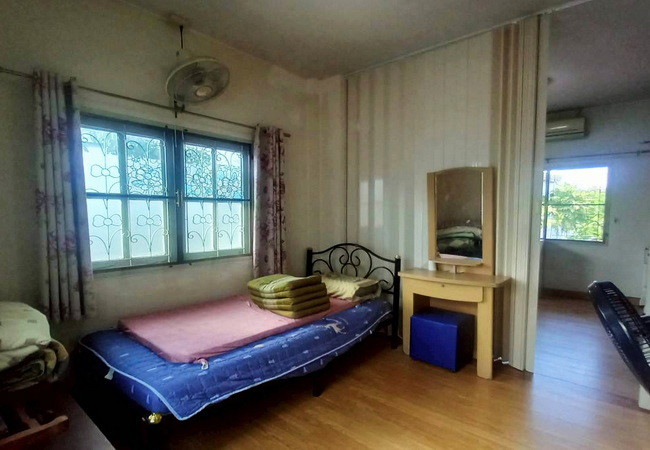 ขายบ้านเดี่ยว หมู่บ้านบุรีรมย์ ซอยคู้บอน 41 เนื้อที่ 55 ตร.ว. 2 ชั้น 3 นอน 2 น้ำ
