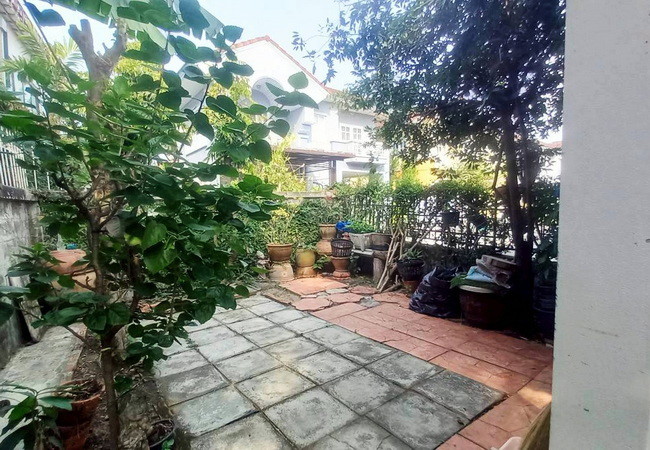 ขายบ้านเดี่ยว หมู่บ้านบุรีรมย์ ซอยคู้บอน 41 เนื้อที่ 55 ตร.ว. 2 ชั้น 3 นอน 2 น้ำ