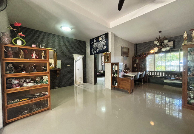 ขายบ้านเดี่ยว หมู่บ้านพาเพลิน บางขุนเทียน-ชายทะเล เนื้อที่ 54 ตร.ว. 1 ชั้น 3 นอน 2 น้ำ