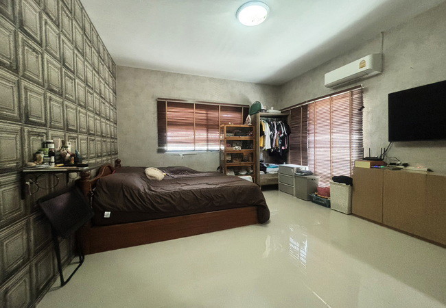 ขายบ้านเดี่ยว หมู่บ้านพาเพลิน บางขุนเทียน-ชายทะเล เนื้อที่ 54 ตร.ว. 1 ชั้น 3 นอน 2 น้ำ