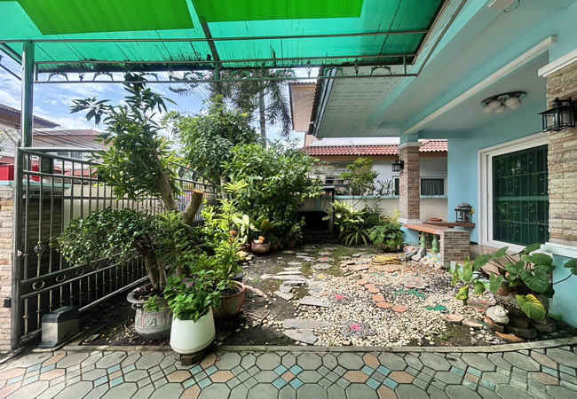 ขายบ้านเดี่ยว หมู่บ้านรุ่งอรุณวิลล์ ซอยวัดส้มเกลี้ยง เนื้อที่ 55.5 ตร.ว. 2 ชั้น 3 นอน 3 น้ำ