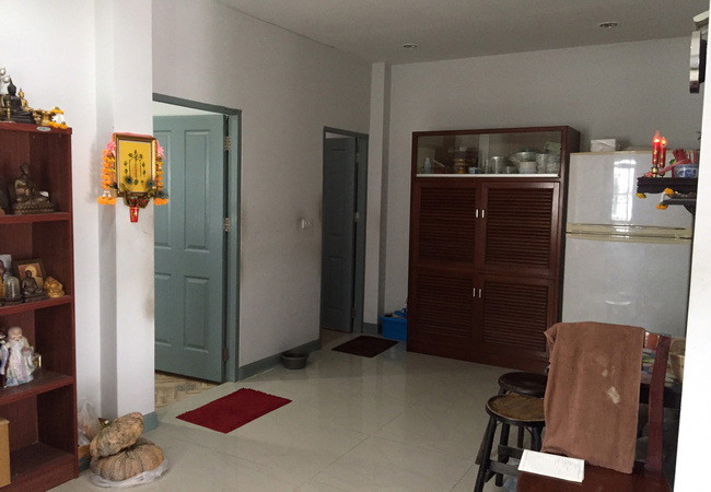 ขายบ้านแฝด หมู่บ้านพรหมศิริ เพชรเกษม 77 เนื้อที่ 33.6 ตร.ว. 2 ชั้น 3 นอน 3 น้ำ