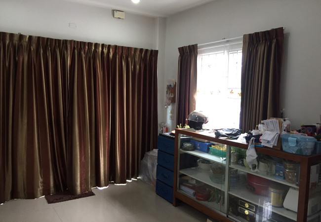 ขายบ้านแฝด หมู่บ้านพรหมศิริ เพชรเกษม 77 เนื้อที่ 33.6 ตร.ว. 2 ชั้น 3 นอน 3 น้ำ