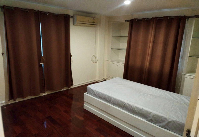 ขายและให้เช่าบ้านเดี่ยว หมู่บ้านแมกไม้ รามอินทรา เนื้อที่ 106.7 ตร.ว. 2 ชั้น 4 นอน 3 น้ำ