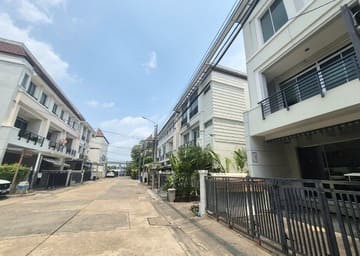 🏡 ขาย Home Office หลังมุม บ้านกลางเมือง เดอะรอยัล โมนาโค ศรีนครินทร์–พัฒนาการ | เจ้าของขายเอง