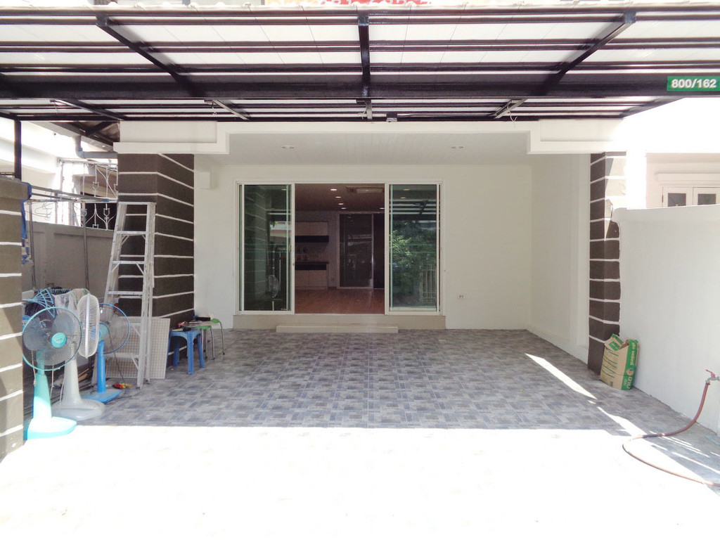 🚩 บ้านรีโนเวท ทาวน์โฮม 3 ชั้น หลังใหญ่ โครงการ เดอะ รีโน่ นวมินทร์ ติดห้างโลตัสนวมินทร์