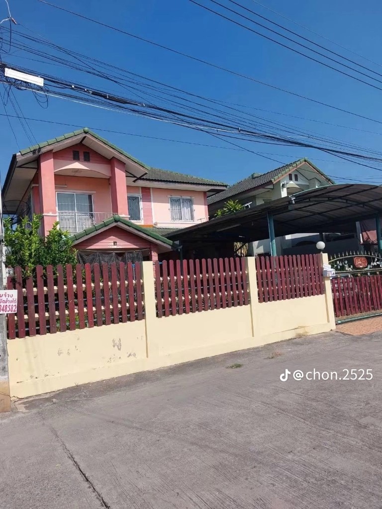 ขายถูกมาก!! บ้านเดี่ยว 2 ชั้น ม.ปาล์มวิว ทำเลทอง อ.ศรีราชา จ.ชลบุรี ใกล้นิคมปิ่นทอง 1,2 มอเตอร์เวย์ฯ