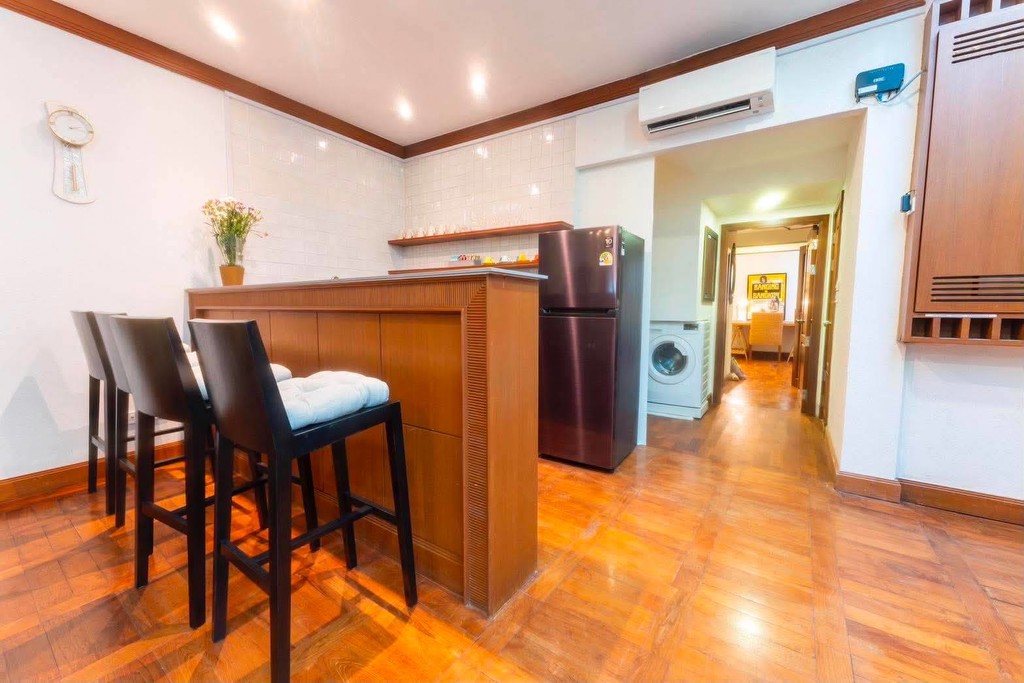 FOR RENT AT A GREAT PRICE!! Beautifully house, Sukhumvit Soi 15, Near BTS Asok and Terminal 21